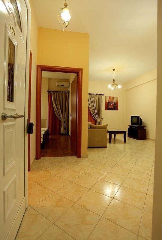 Pantheon Hotel & Suites Nerotriviá Habitación foto